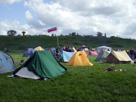 Флаги над лагерем