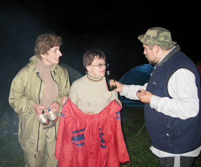 Слева направо:Галя, Люба, карельский бальзам, Сергей Терещенков.
